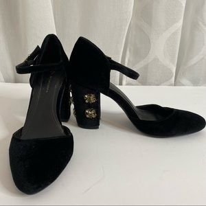 Farylrobin Black Velvet Jeweled Crystal Block Heel Pump size 7.5